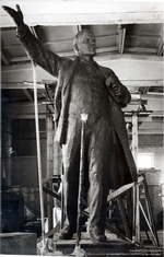 Памятник Ленину, который должен был стоять в новом административном центре Евпатории